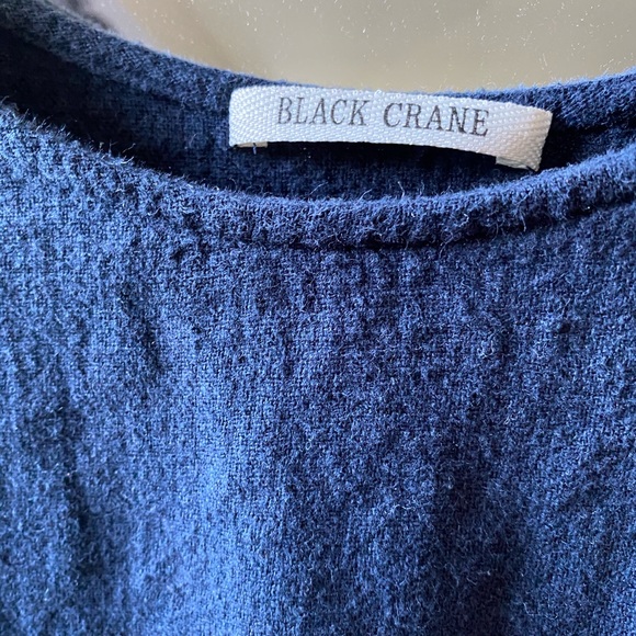 Black Crane linen/rayon pleated cocoon dress Navy - Picture 4 of 7
